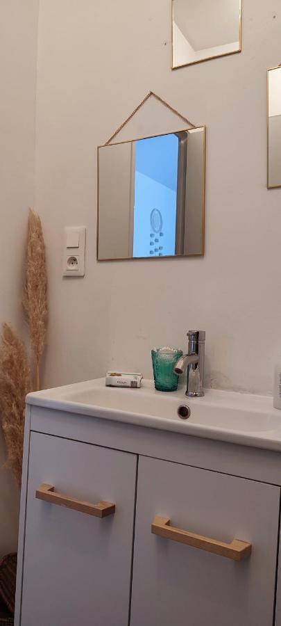 L'Appartement 7 - Centre Ville-Parking-Tv-Wifi Tarbes Eksteriør billede