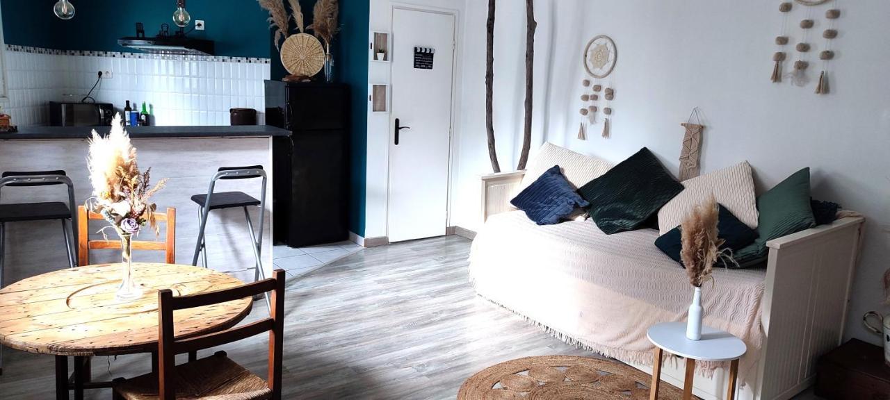 L'Appartement 7 - Centre Ville-Parking-Tv-Wifi Tarbes Eksteriør billede